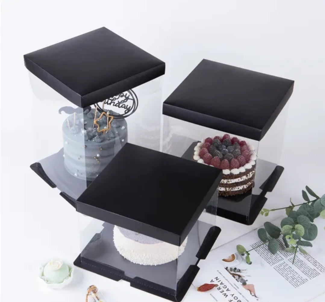 Clear Cake Box w/ white cake drum