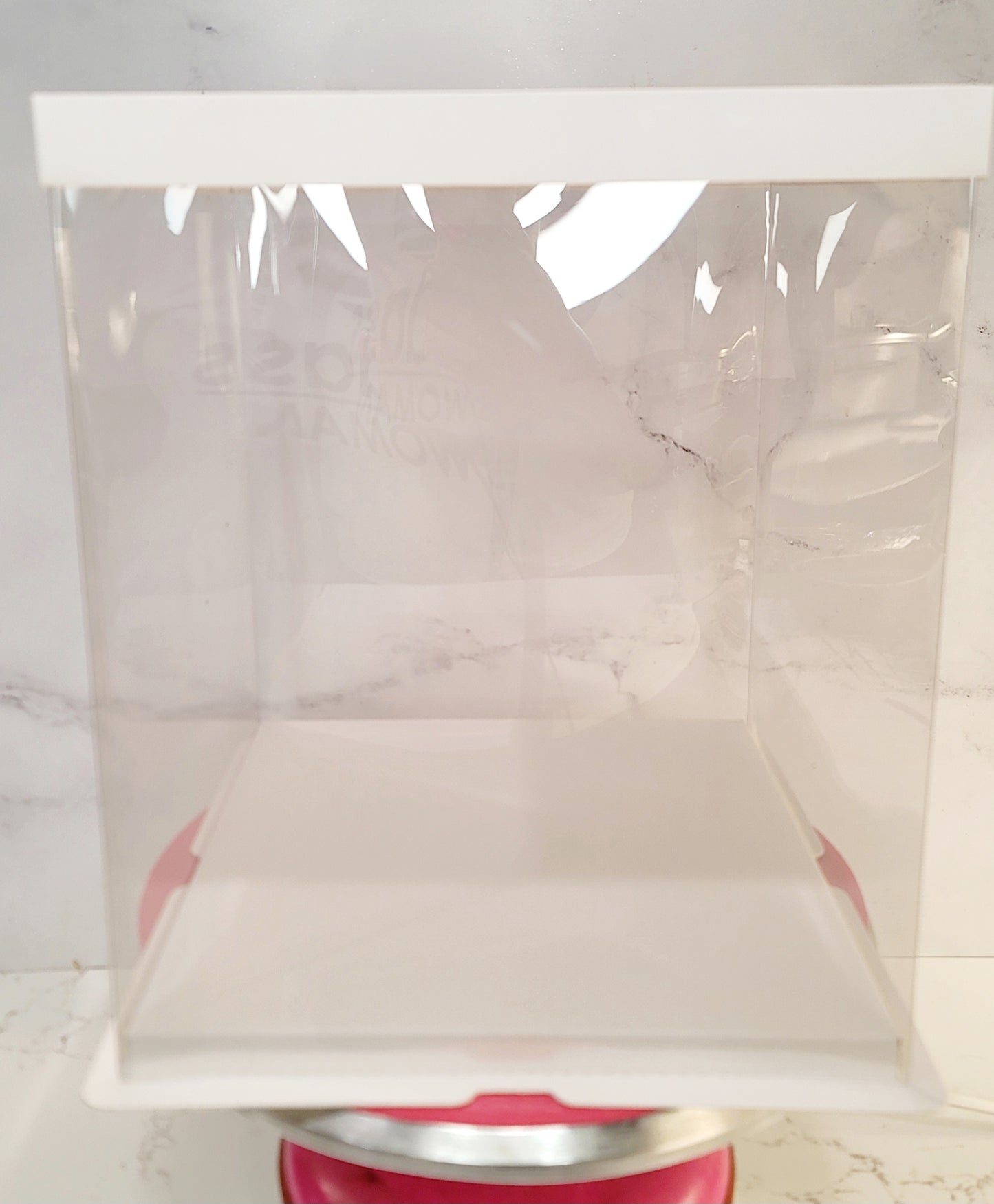 Clear Cake Box w/ white cake drum